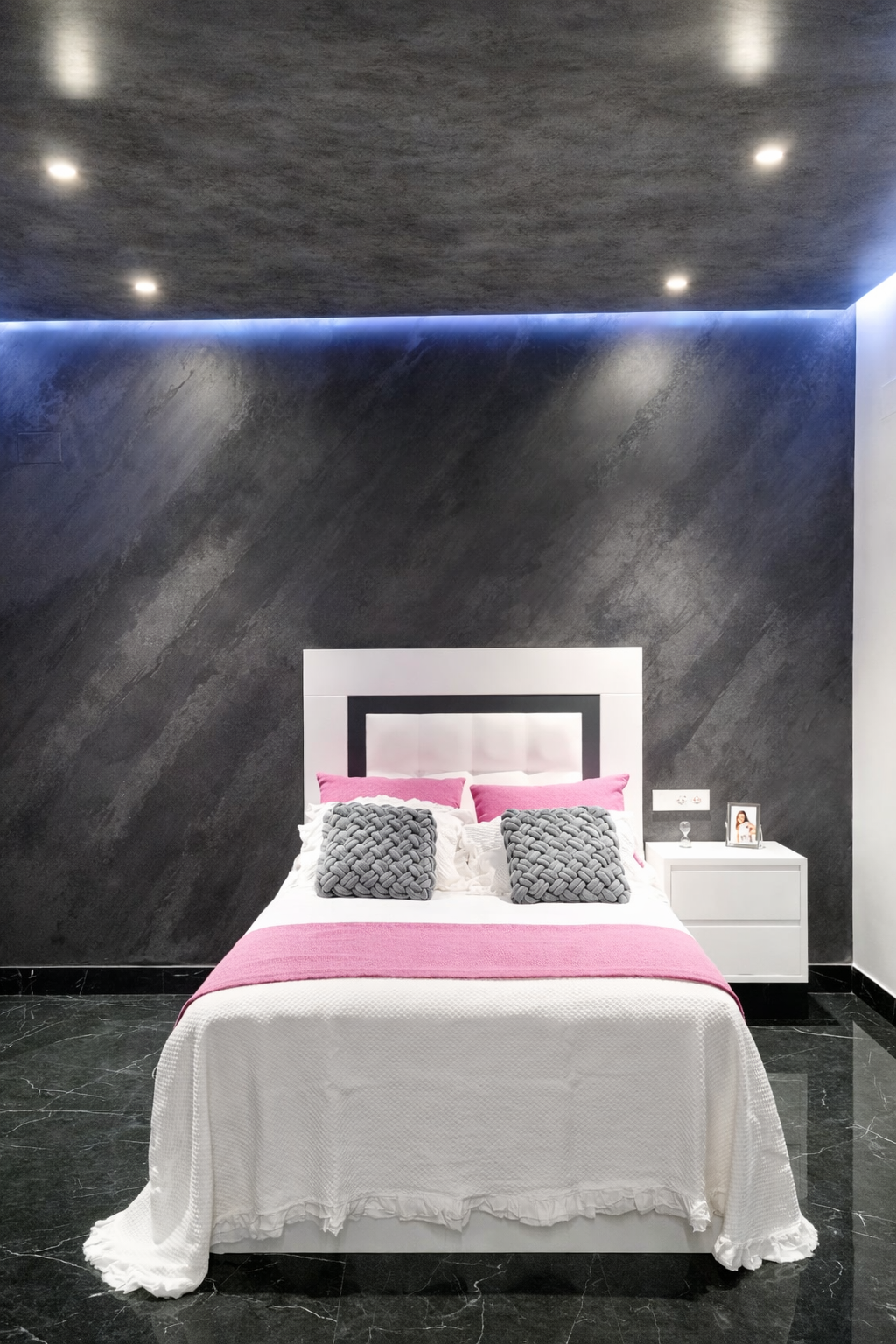 Detalle de decoración artesanal 3.